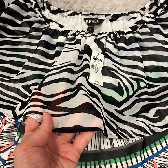 NEW Express top - Picture 6 of 6